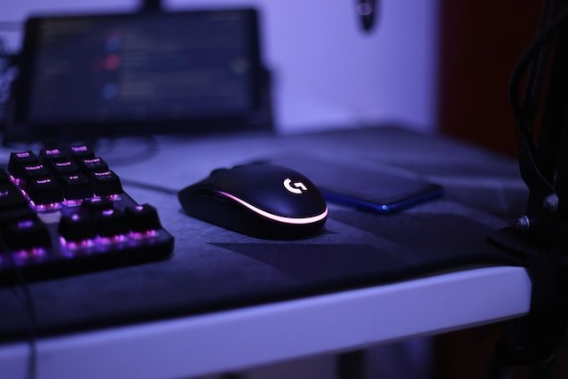 high vs low sensitivity for gaming